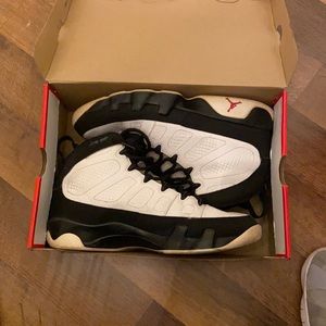 Jordan 9 Space Jam